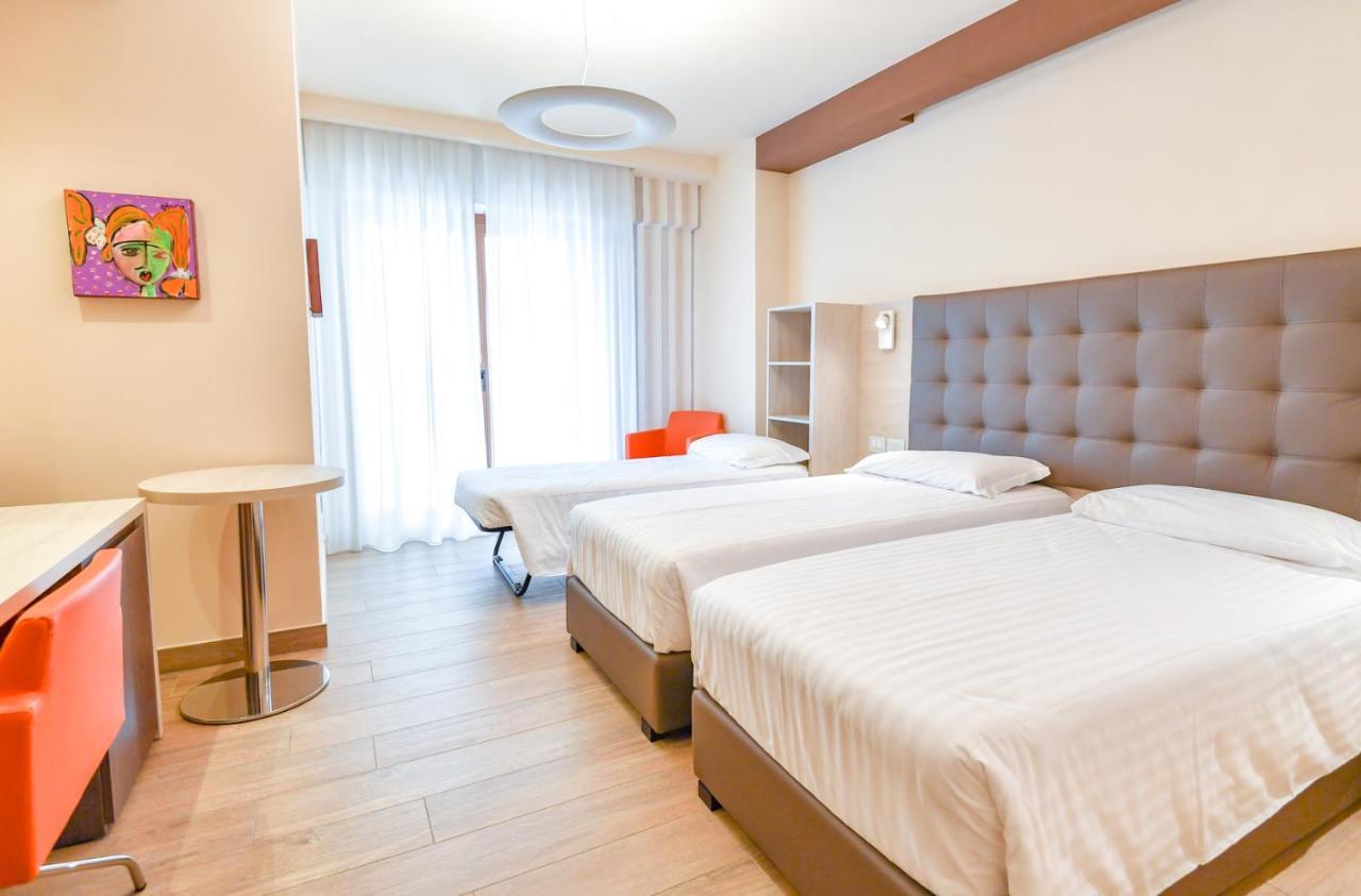 Bhotel Lagonegro Bagian luar foto