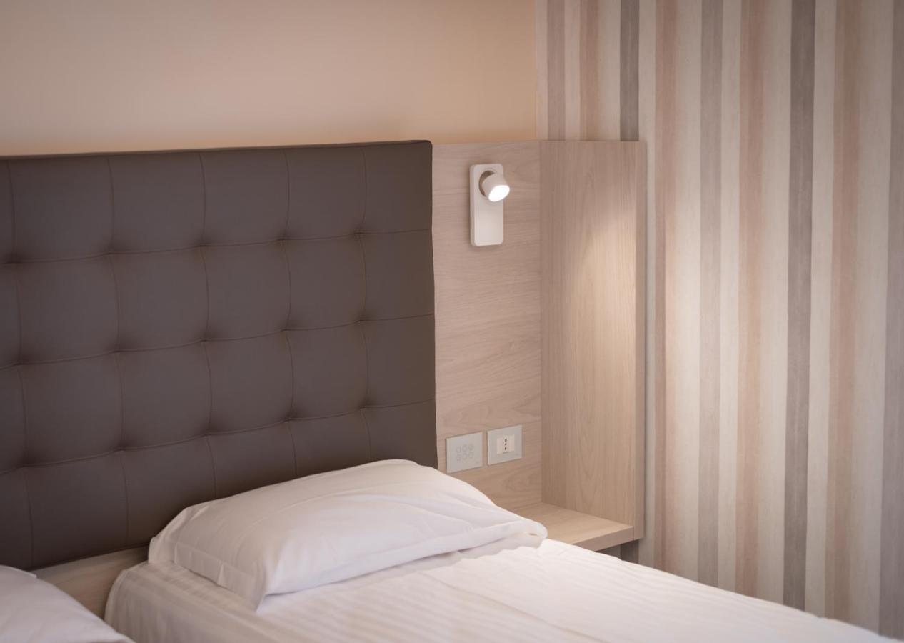 Bhotel Lagonegro Bagian luar foto
