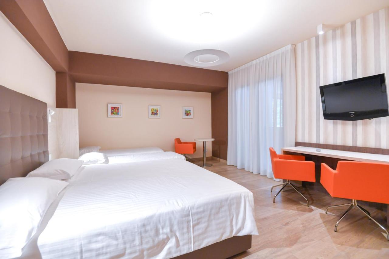 Bhotel Lagonegro Bagian luar foto