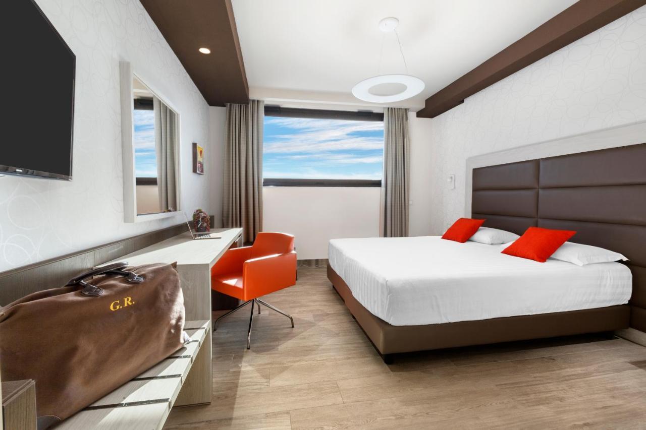 Bhotel Lagonegro Bagian luar foto