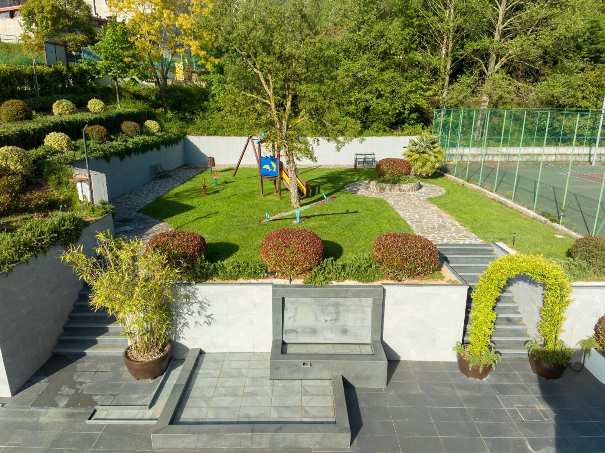 Bhotel Lagonegro Bagian luar foto